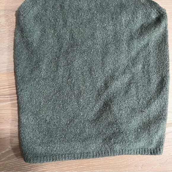 Express Green Turtleneck Fitted Sleeveless Sweater M - Picture 4 of 7